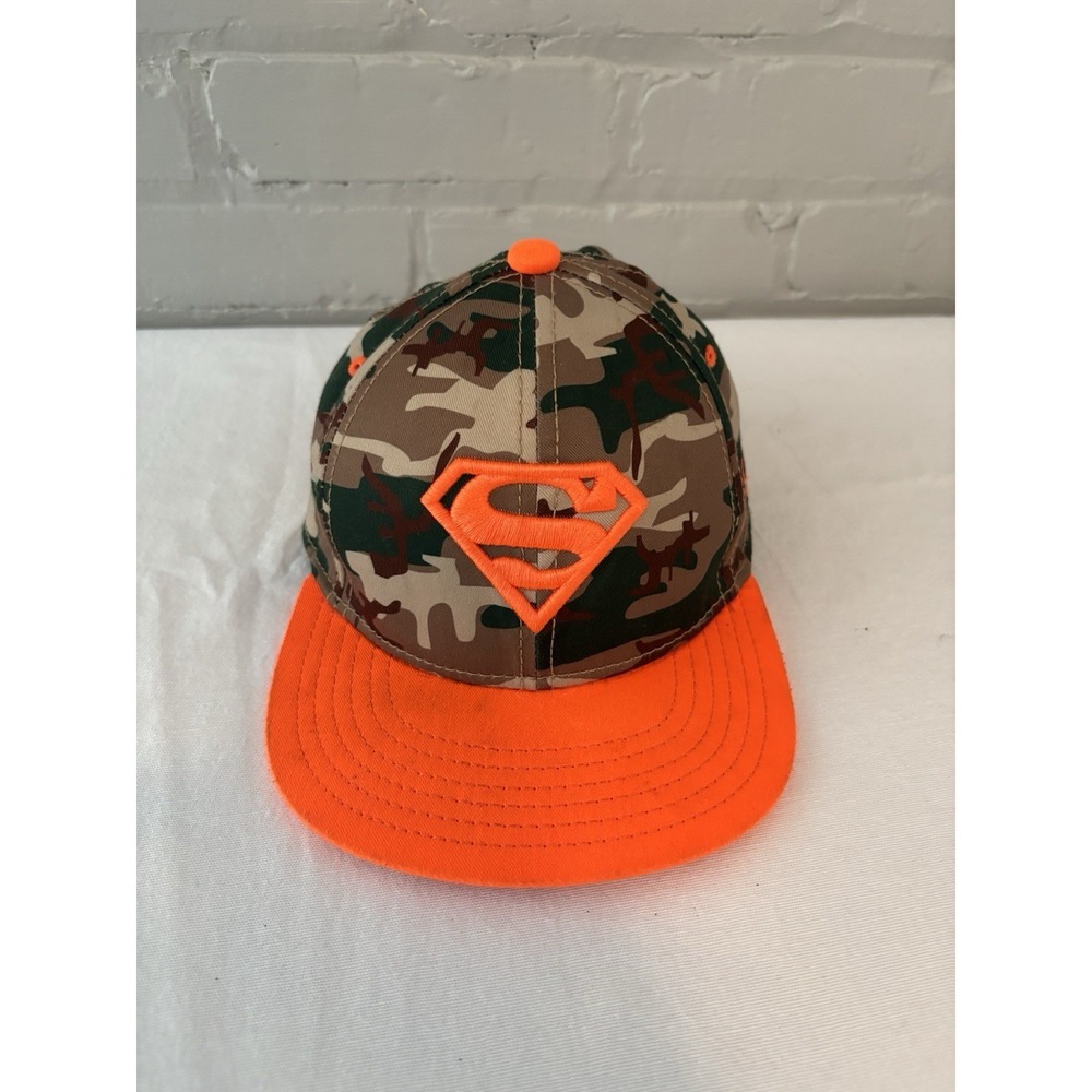 Under Armour Superman Youth S/M Baseball Cap Hat Camo and Deer Hunters Orange